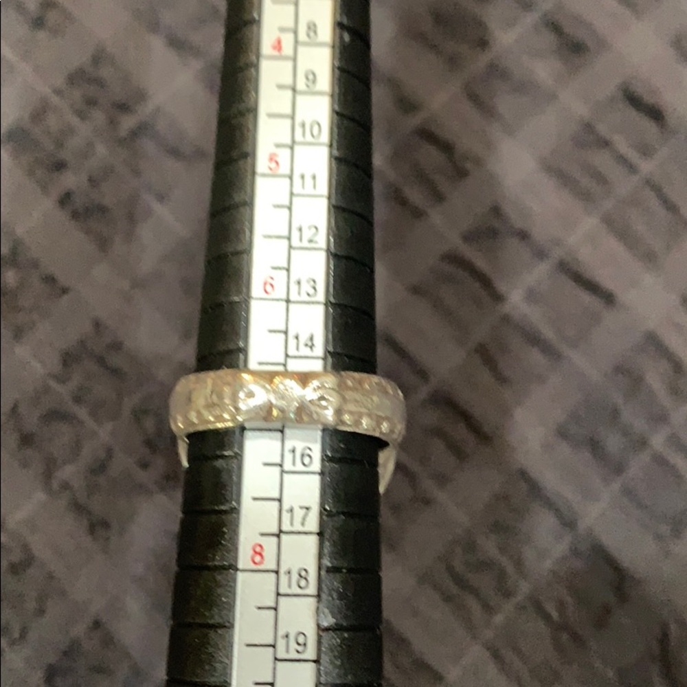 Ring - Picture 3 of 3